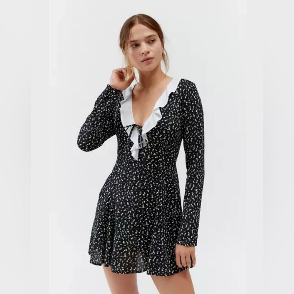OU Motel Daría mini Dress Ditsy romance black size S NWT